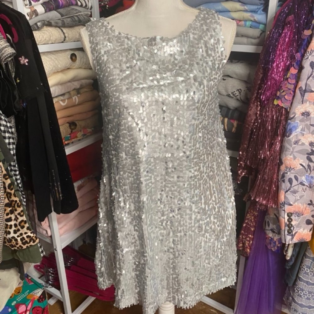 SEQUIN SHIFT DRESS